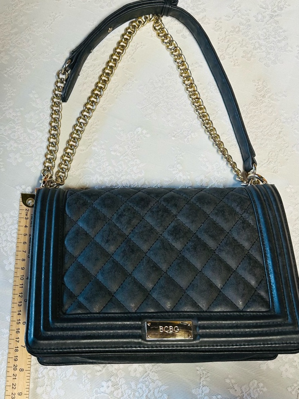 BCBG Black Quilted Shoulder Bag with Gold Chain - Picture 6 of 9